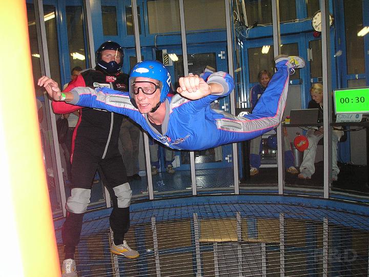 Indoor Skydive 12 augustus 2007 (41).JPG